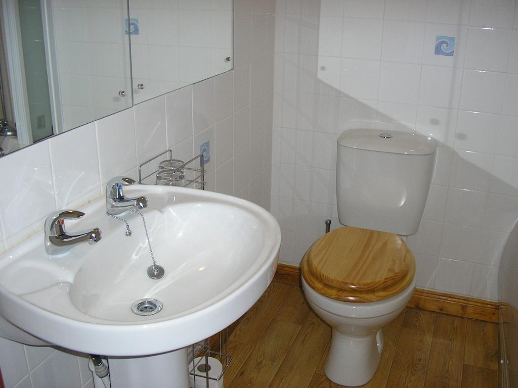 Balhousie Farm Bed And Breakfast Kirkton of Largo Room photo